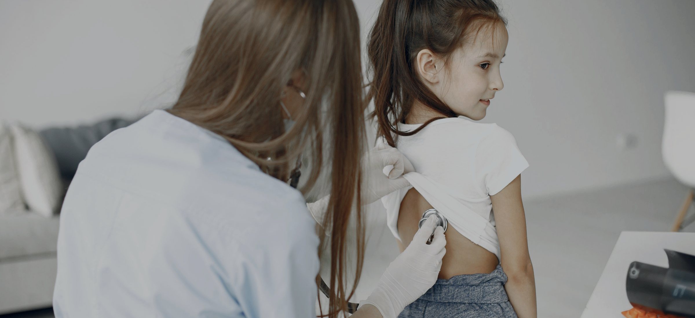 Consulta de neurocirugía pediátrica en Tijuana