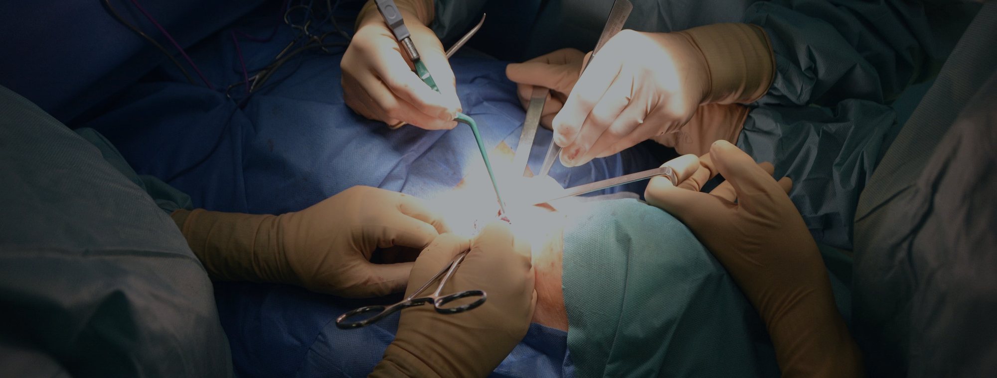 Cranial and spinal neurosurgical procedures — Dr. Carlos A. Noreña Osterroth